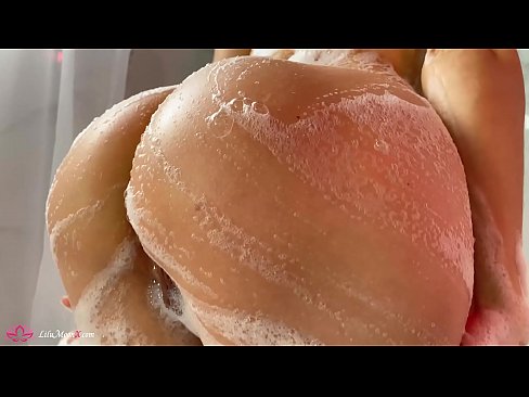 ❤️ Brunetka masturbira pičko z vibratorjem do intenzivnega orgazma pod tušem ❤ Domače porniče na porno sl.niceporn.ru ❌❤